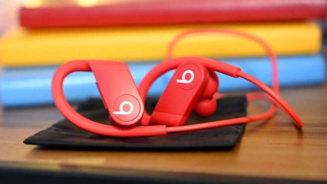 Beats Powerbeats 4 контроли