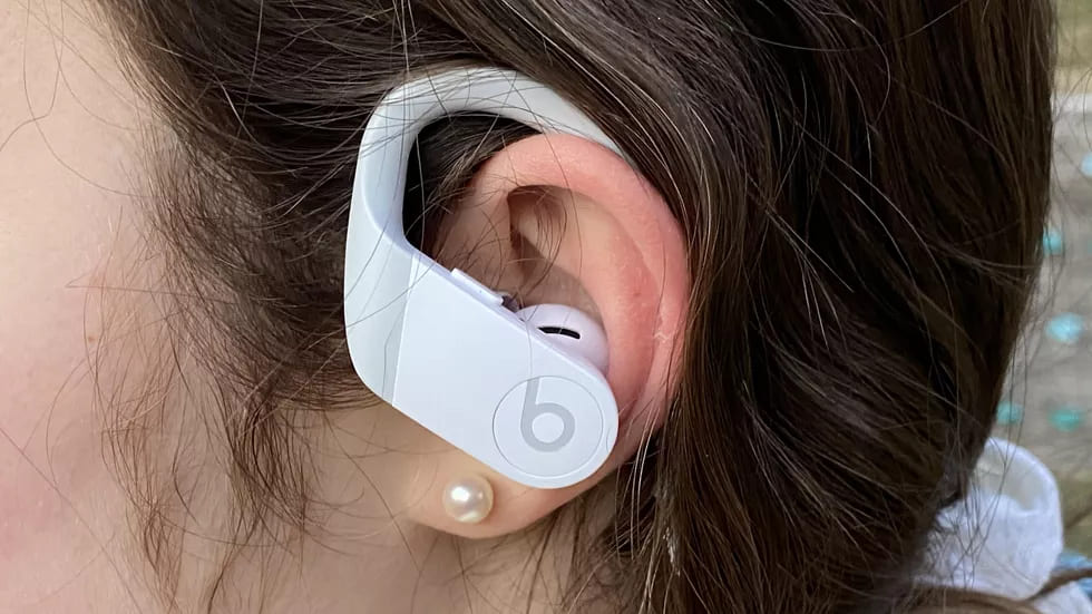 Beats Powerbeats 4 i ørerne