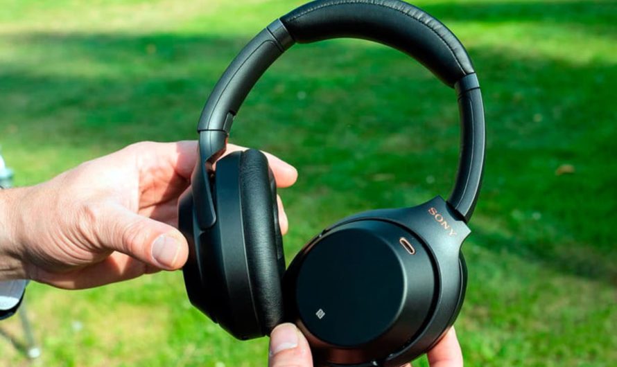 Sony WH-1000XM4: compania a introdus noile căști WH-1000XM4