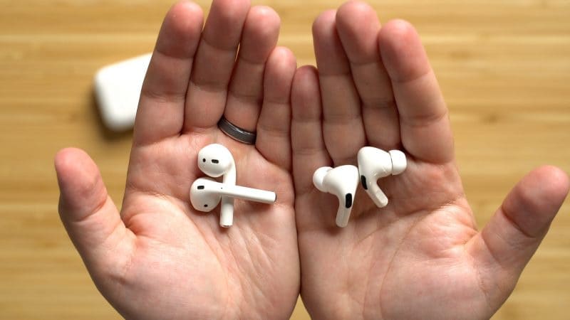 Comparação entre Apple AirPods e AirPods Pro - o que é melhor comprar?