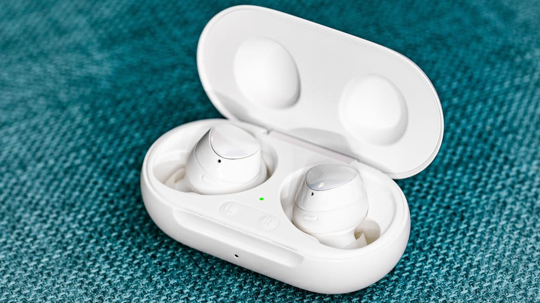 Най-добрите вакуумни слушалки Samsung Galaxy Buds + (Plus)