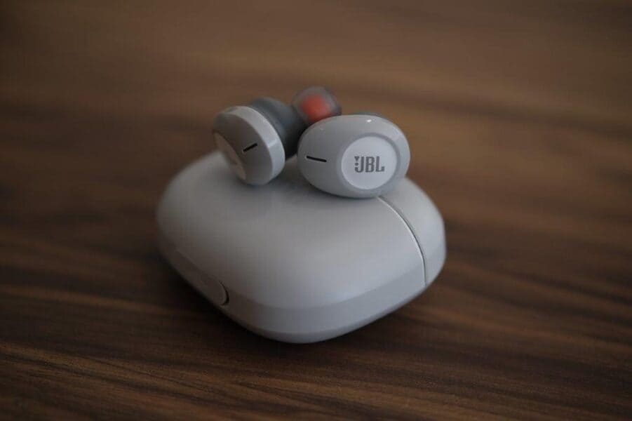 Meilleurs écouteurs pour iPhone JBL Tune 120TWS